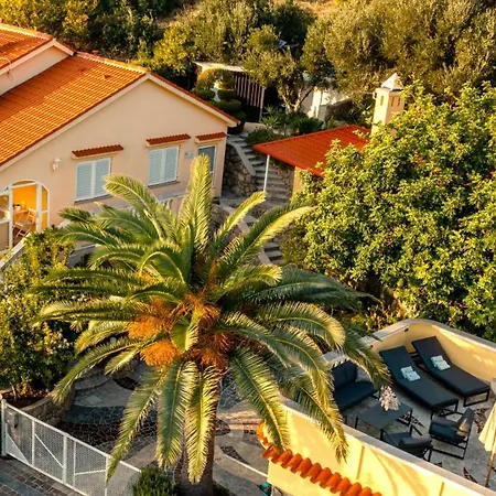 Villa Exquisite With Heated Pool, Sauna, Breathtaking Landscape & Panoramic Views In Banjol Rab Town